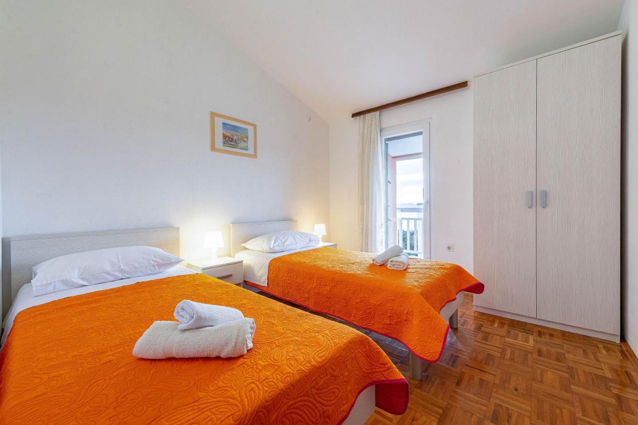 Family Friendly Seaside Apartments Kozino, Zadar - 5749 Petrčane Zewnętrze zdjęcie