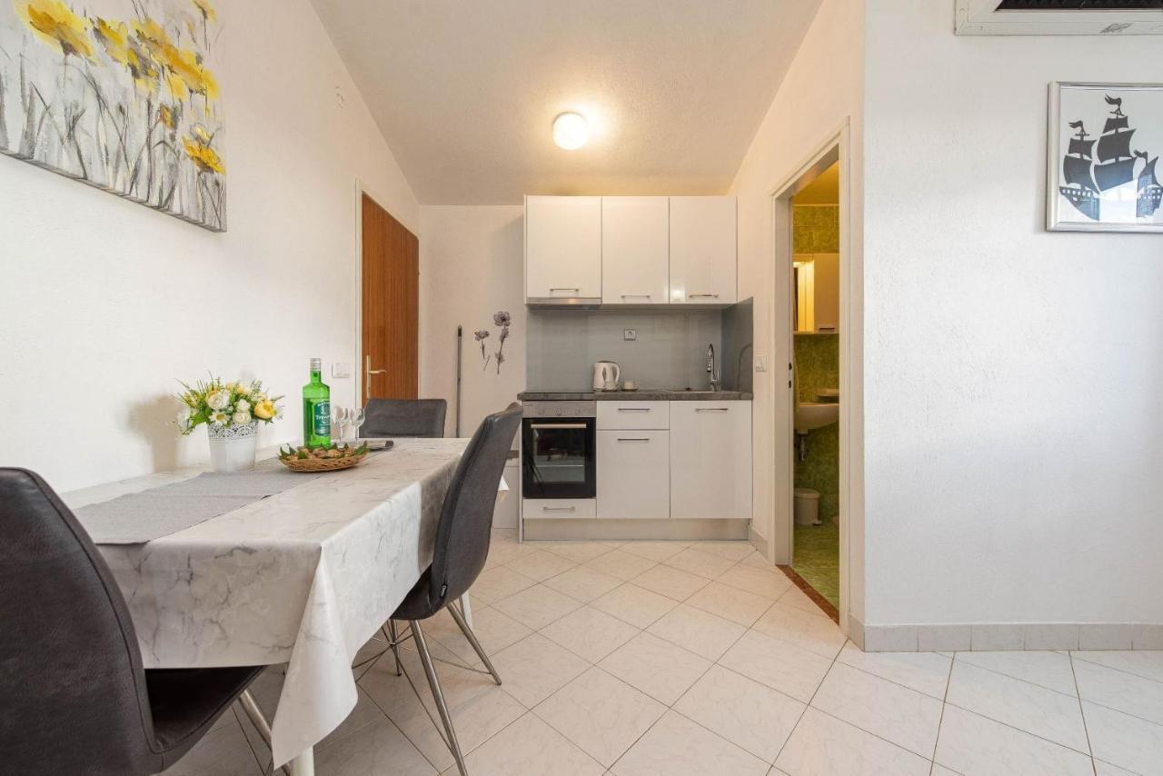 Family Friendly Seaside Apartments Kozino, Zadar - 5749 Petrčane Zewnętrze zdjęcie